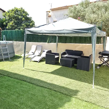 Avec Piscine Climatisation Et Parking