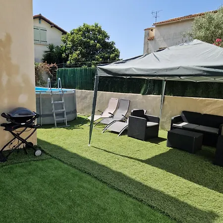 Vila Avec Piscine Climatisation Et Parking